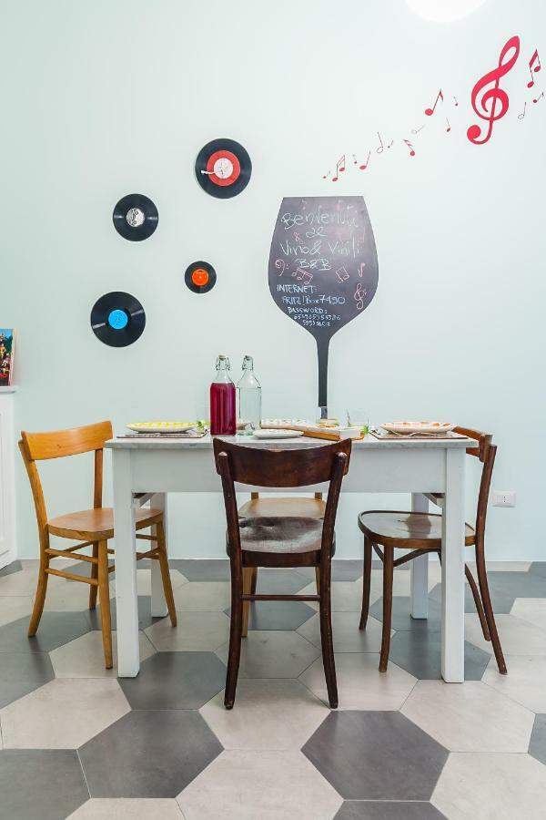 Vino E Vinili Alojamento de Acomodação e Pequeno-almoço